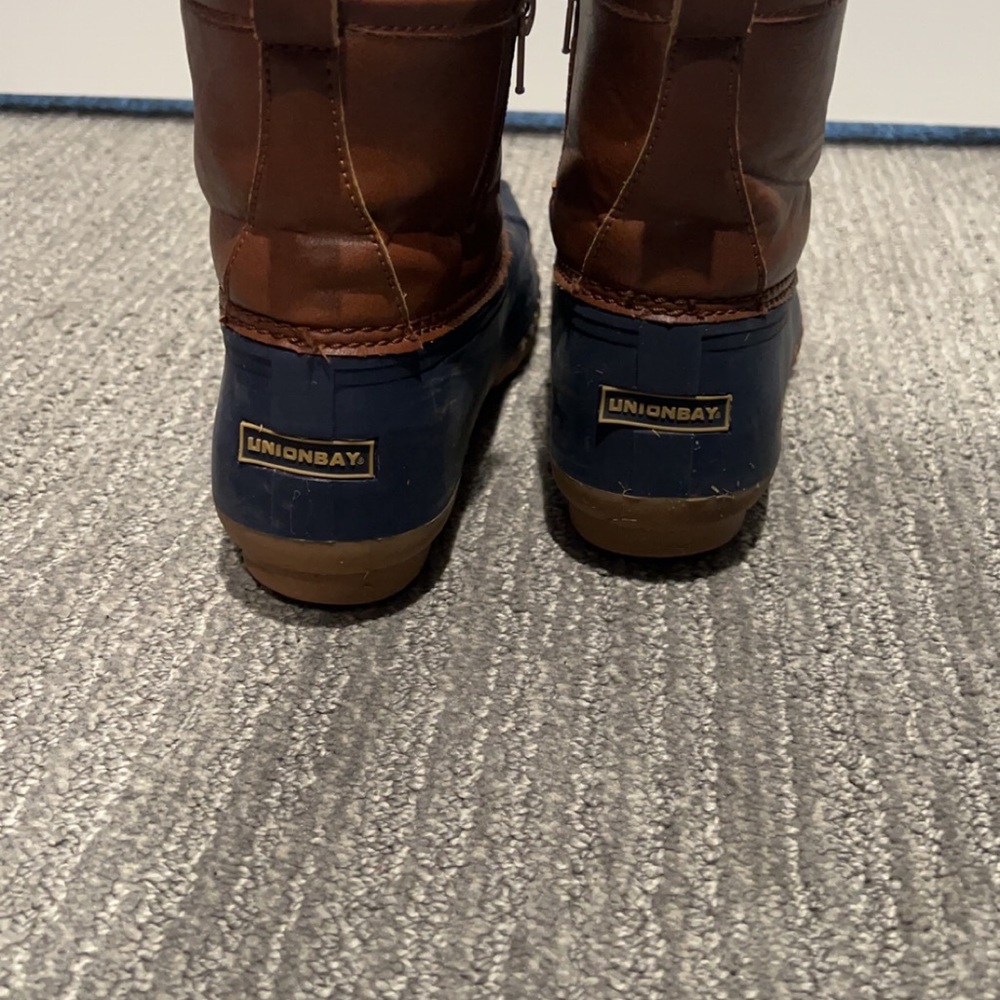 Union Bay Women's Rubber Waterproof Leather Boots Size 8